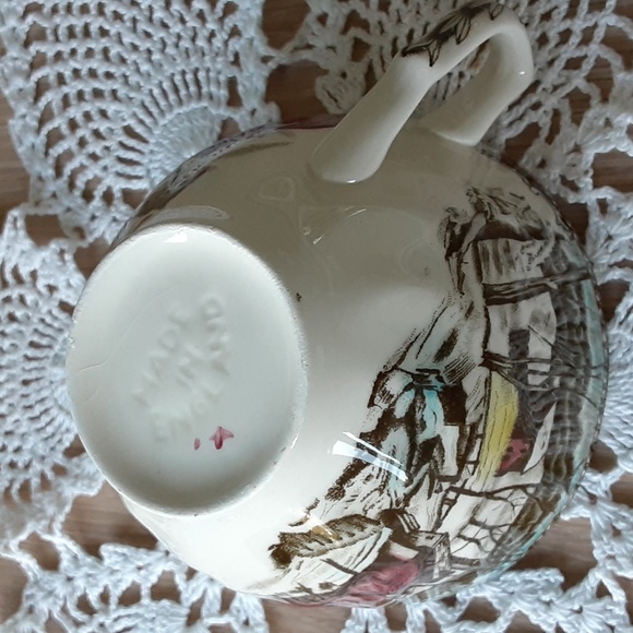 Johnson Brothers England The Friendly Village Teacups 6 oz The Ice House (2) - Picture 14 of 15